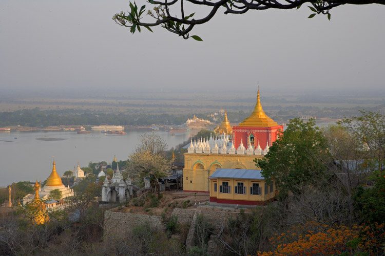 sagaingviewfromthesagainghill2.jpg